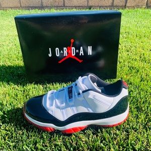 Jordan 11 Retro Low Concord Bred